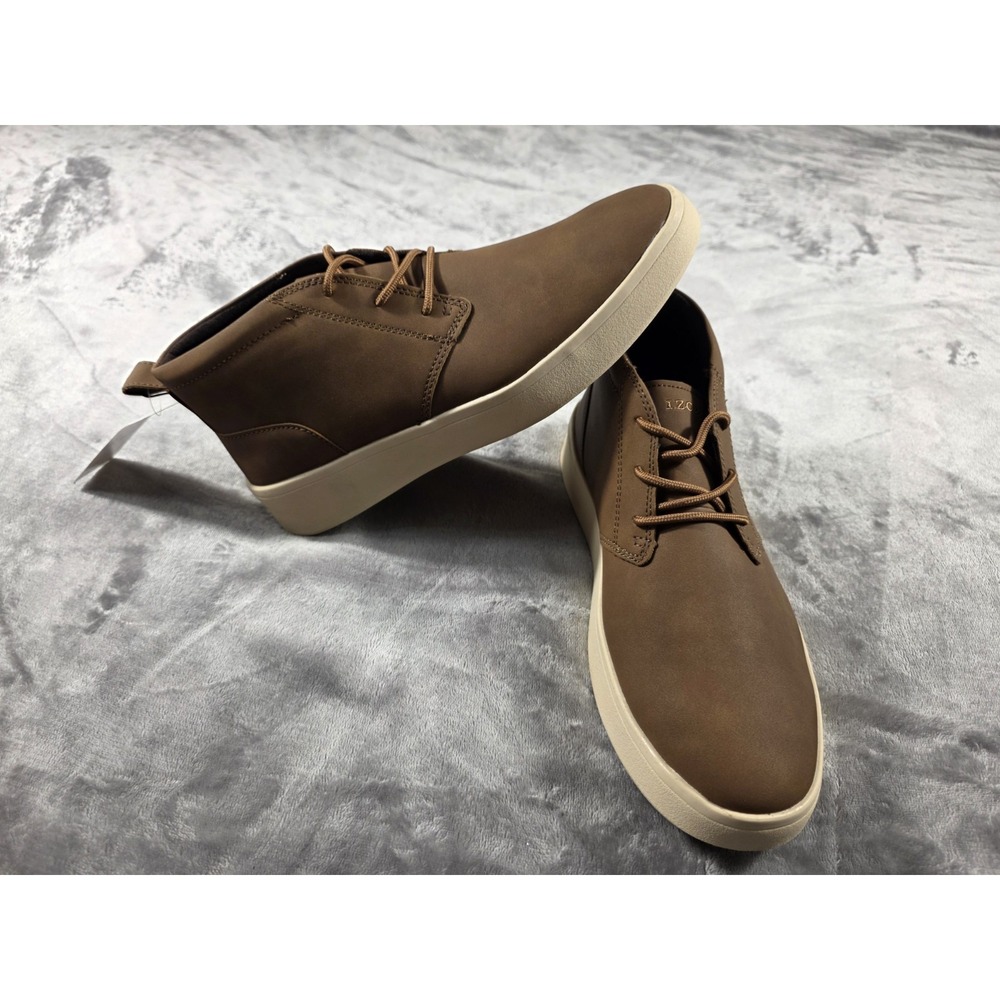 IZOD Men's Size 8 PALMER Chukka Boot BROWN NIB‎